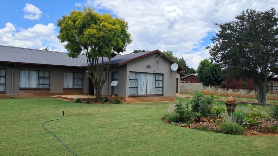 3 Bedroom Property for Sale in Meiringspark Ext 2 North West